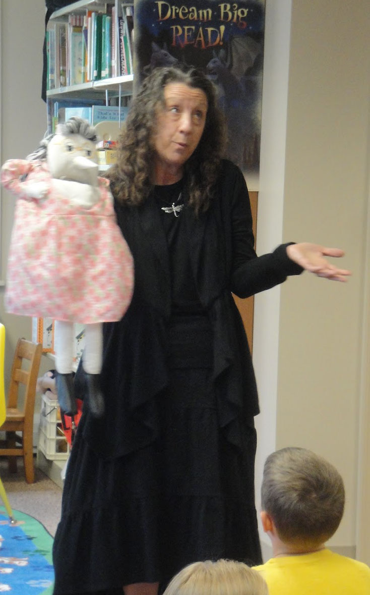photo of storyteller Karen Pillsworth